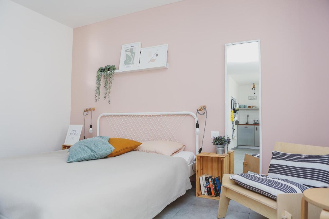 Apartment On The Sunny Side 코츌라 외부 사진