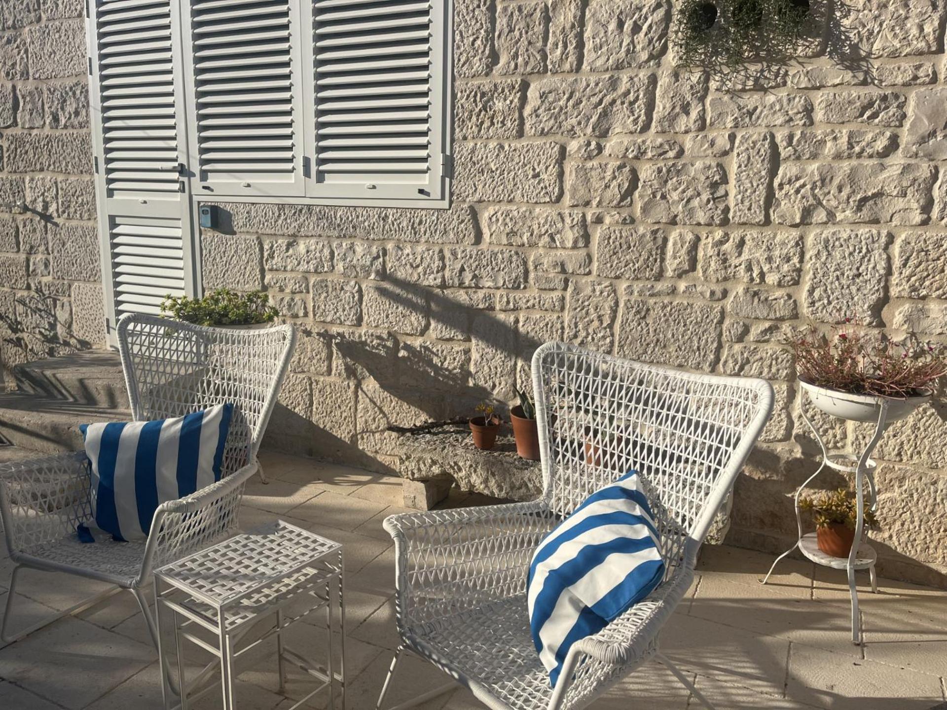 Apartment On The Sunny Side 코츌라 외부 사진