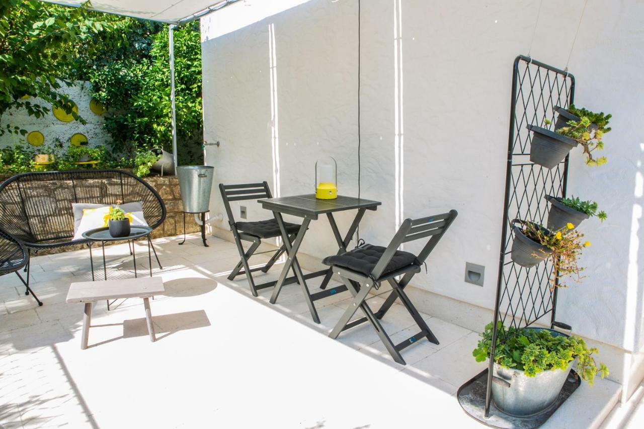 Apartment On The Sunny Side 코츌라 외부 사진